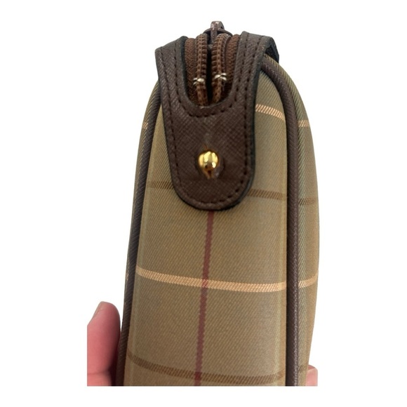 Burberry clutch